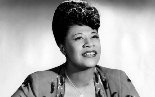 Fotografía de la cantante Ella Fitzgerald