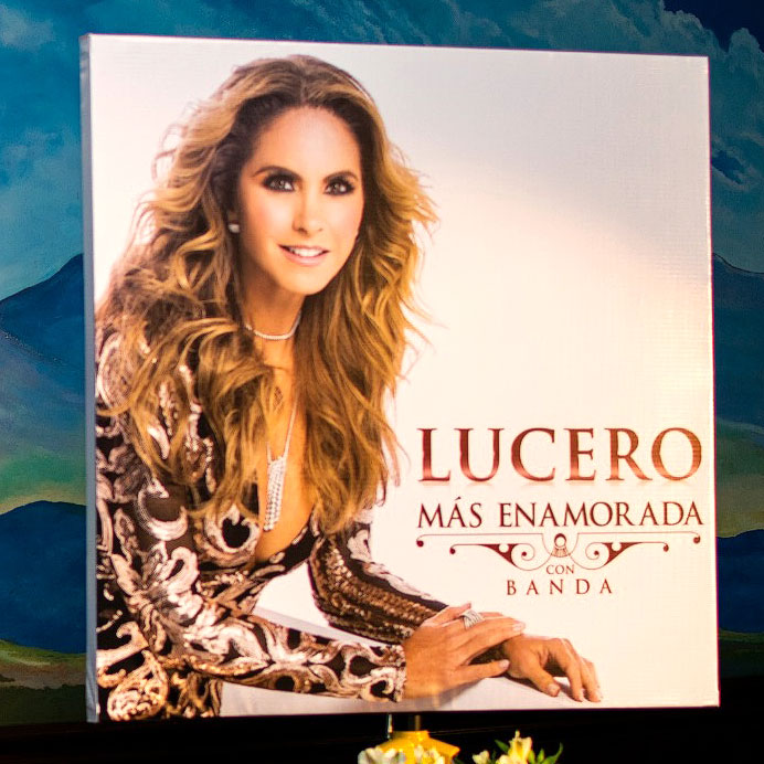 Lucero más enamorada, con banda – Radio 710