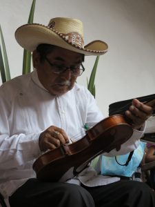 01 Antonio Hernandez AideeBalderas