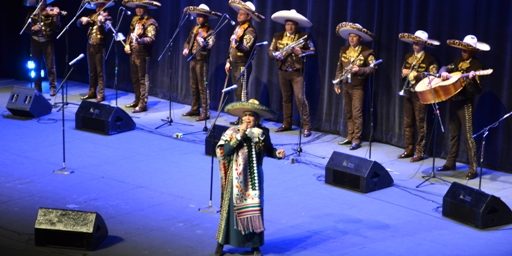 aida cuevas aniversario